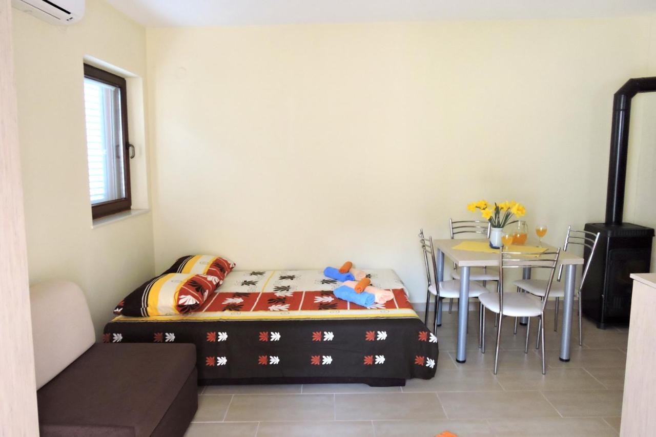 Apartments By The Sea Veli Rat, Dugi Otok - 436 Экстерьер фото